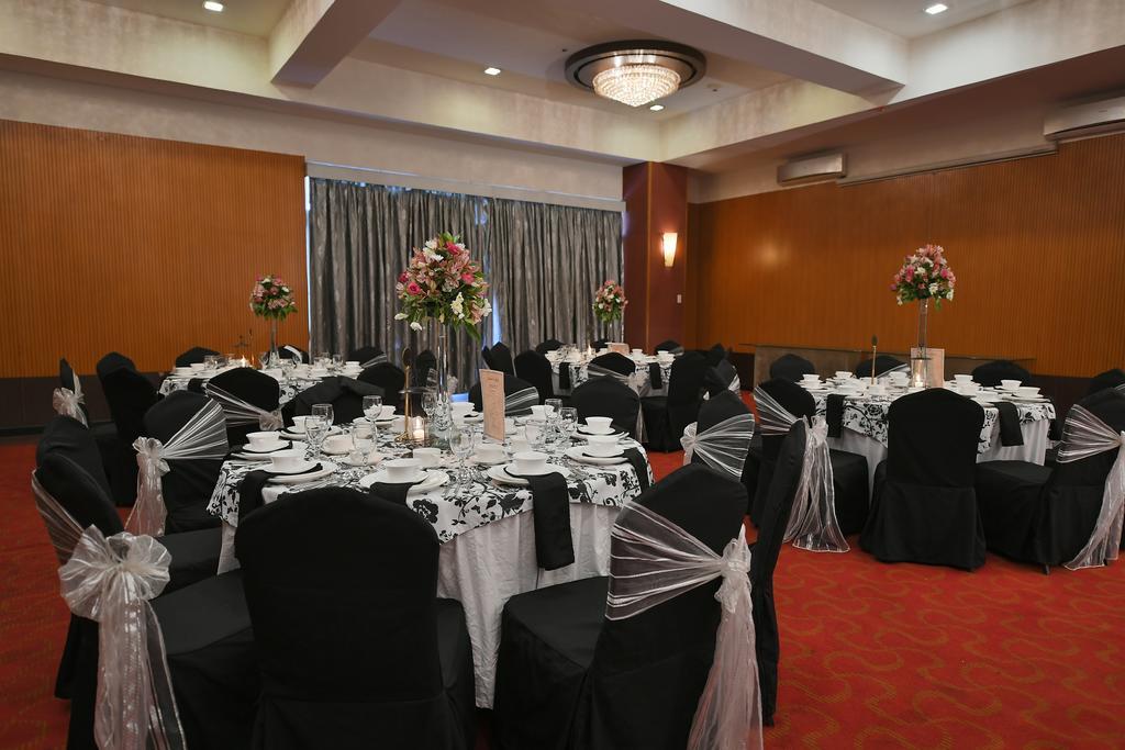 Paseo Premiere Hotel Santa Rosa  Zewnętrze zdjęcie