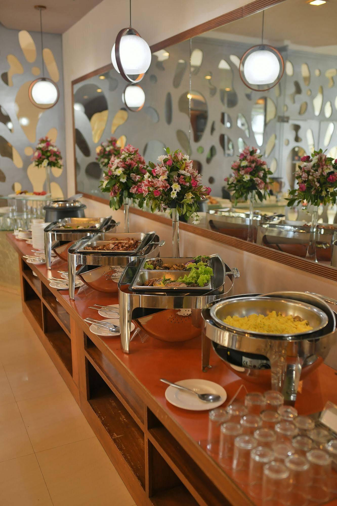Paseo Premiere Hotel Santa Rosa  Zewnętrze zdjęcie